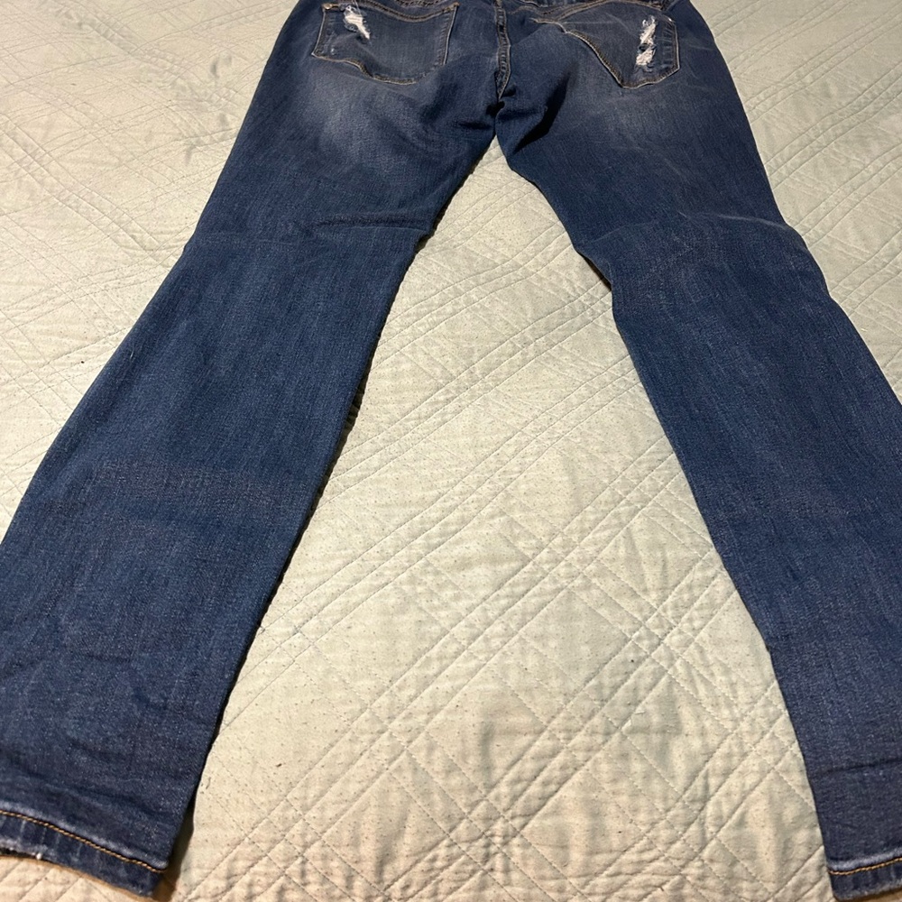 Distressed Blue Jeans - Picture 4 of 6